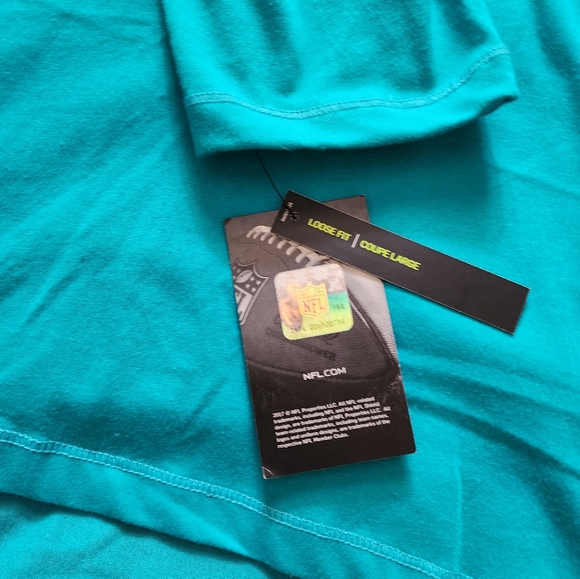 Nike Dri-Fit NFL - Miami Dolphins Long sleeve Shirt W/ Hood - Picture 2 of 5